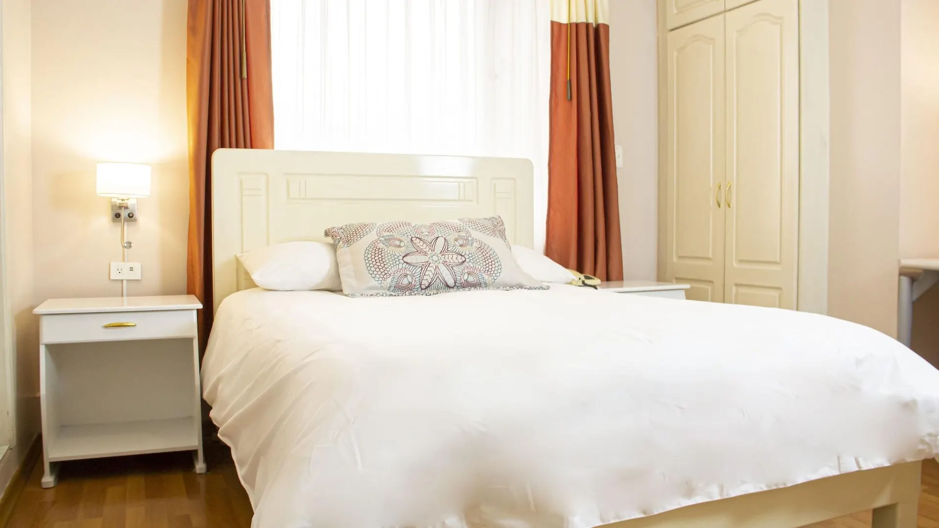 Hotel Sandmelis Quito