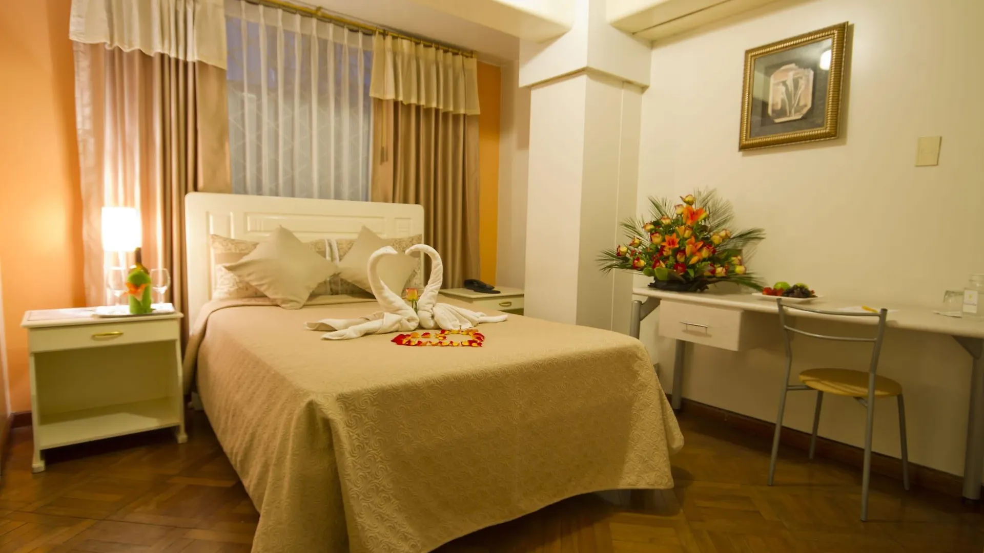 Hotel Sandmelis Quito 3*,