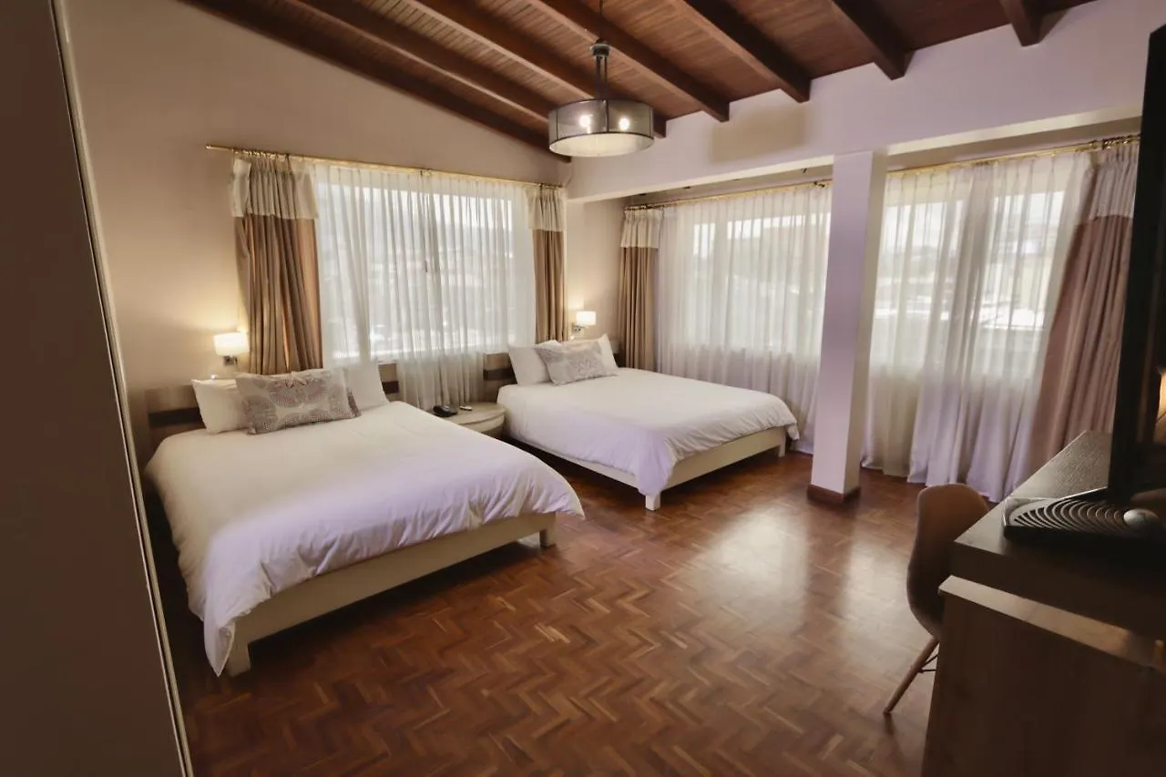 Hotel Sandmelis Quito