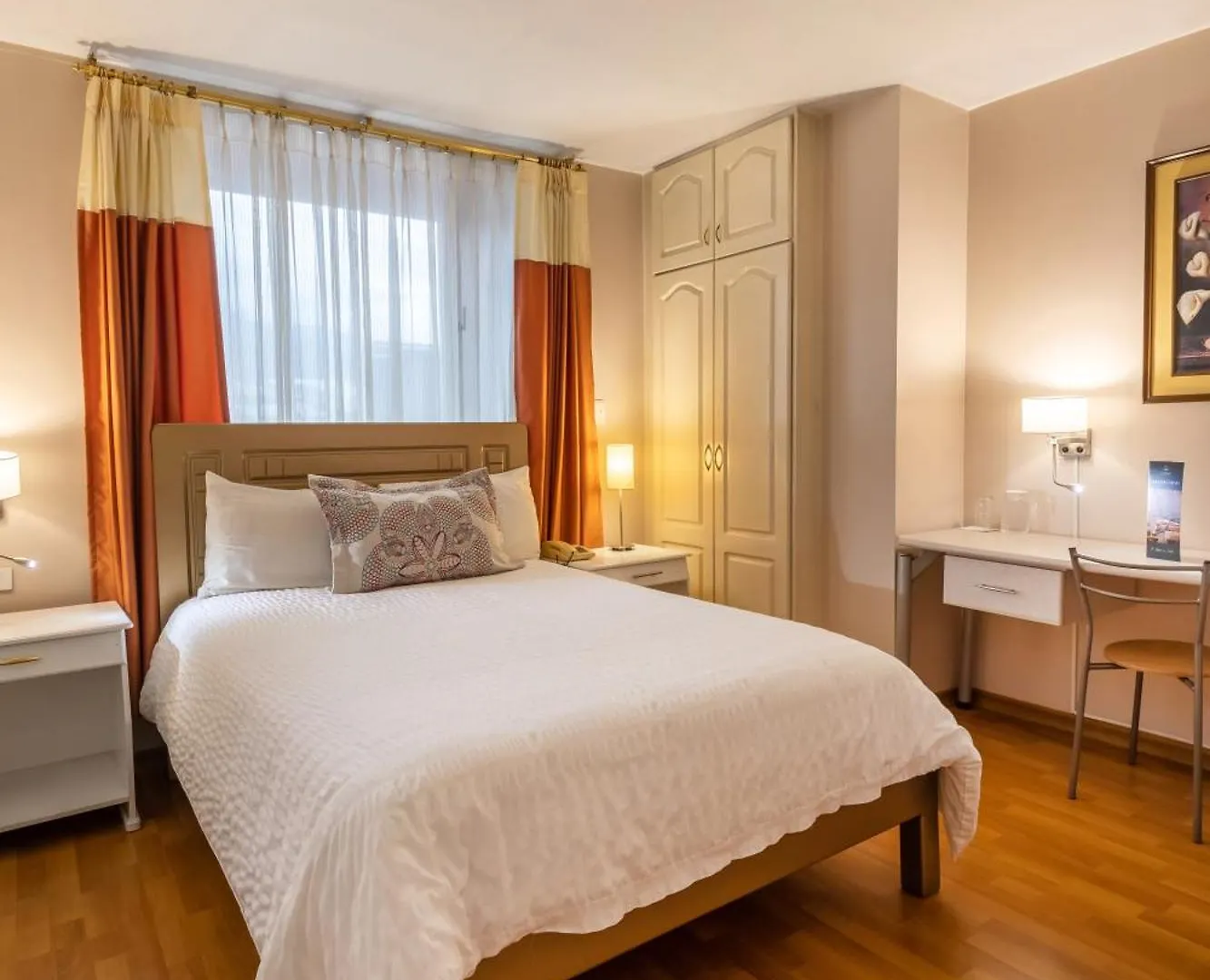 Hotel Sandmelis Quito